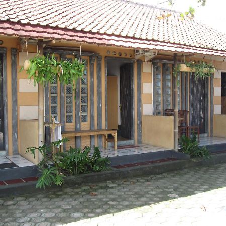 Gypsi Guest House Pangandaran Eksteriør bilde