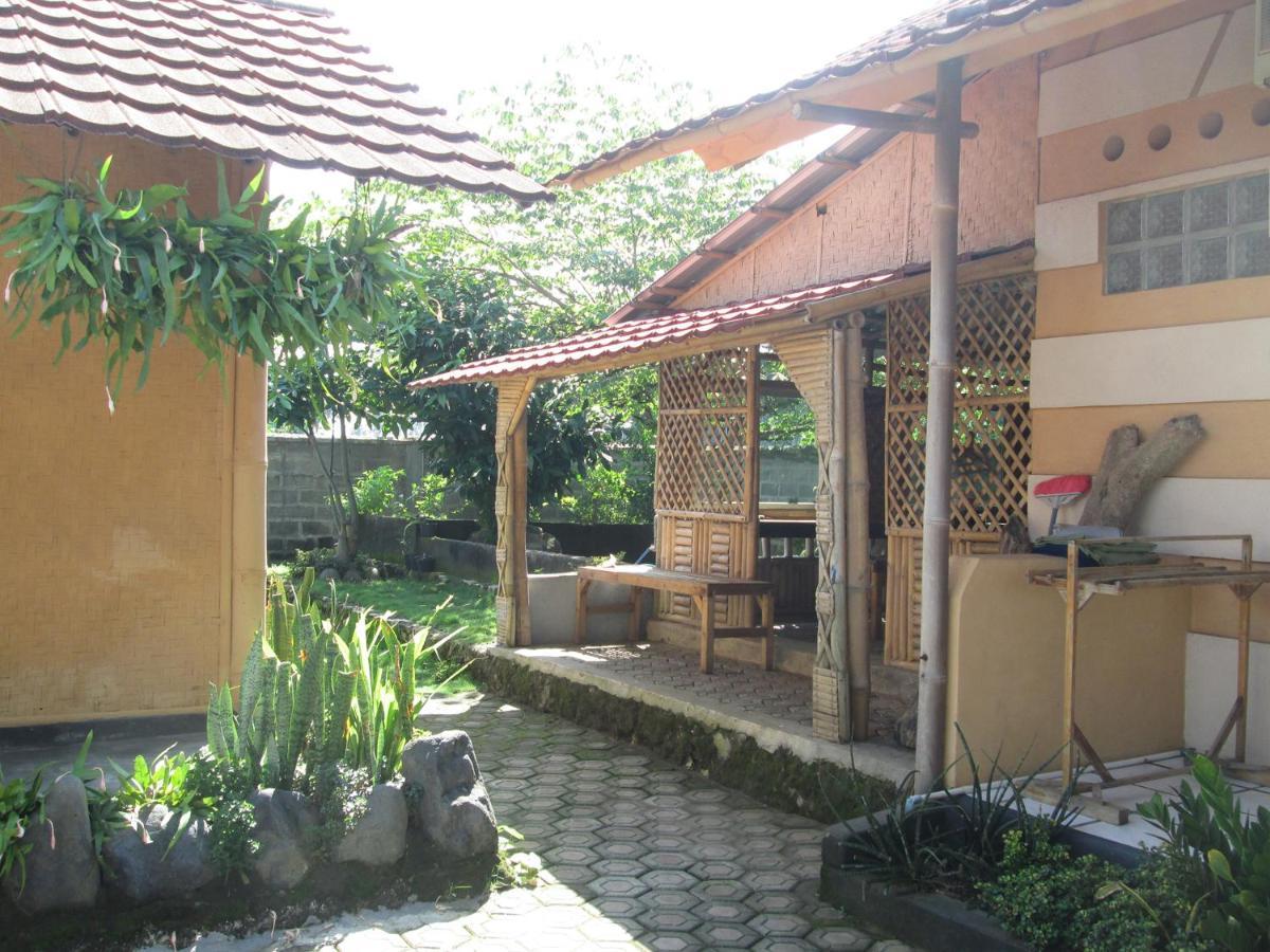 Gypsi Guest House Pangandaran Eksteriør bilde